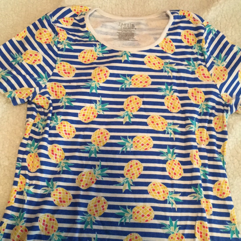 Pineapple t shirt